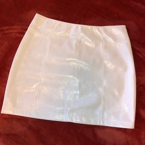 NWOT White Honeybum Skirt